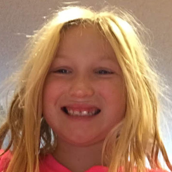 Meet your Posher, Olivia - Picture 1 of 1